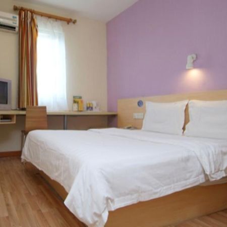 7 Days Inn Guangzhou Jiangtai Rd Metro Luaran gambar